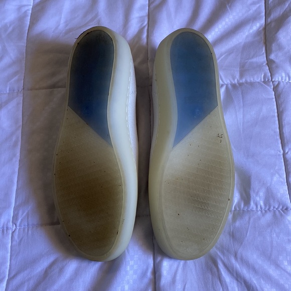 Rothy’s x Evian Limited Edition Slip On Sneakers Womens 8.5 White Made in China - Picture 8 of 15